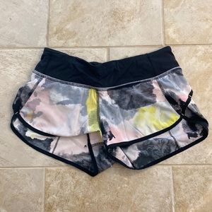 Lululemon size 4 running short. Speed short